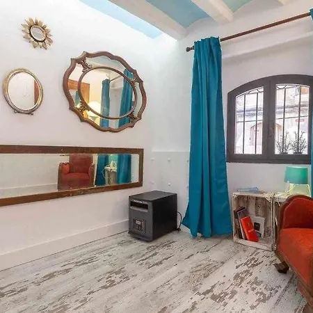 De La Susanna Old Town Mezzanine Apartment Tarragona